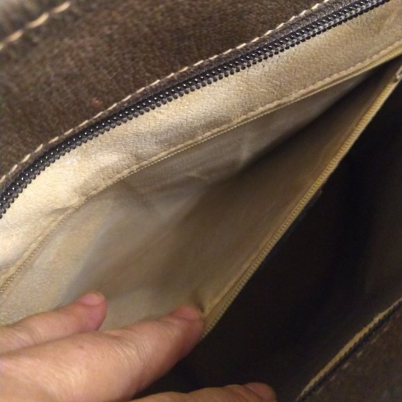 Gucci GG Supreme Monogram Web Tote - Picture 12 of 16